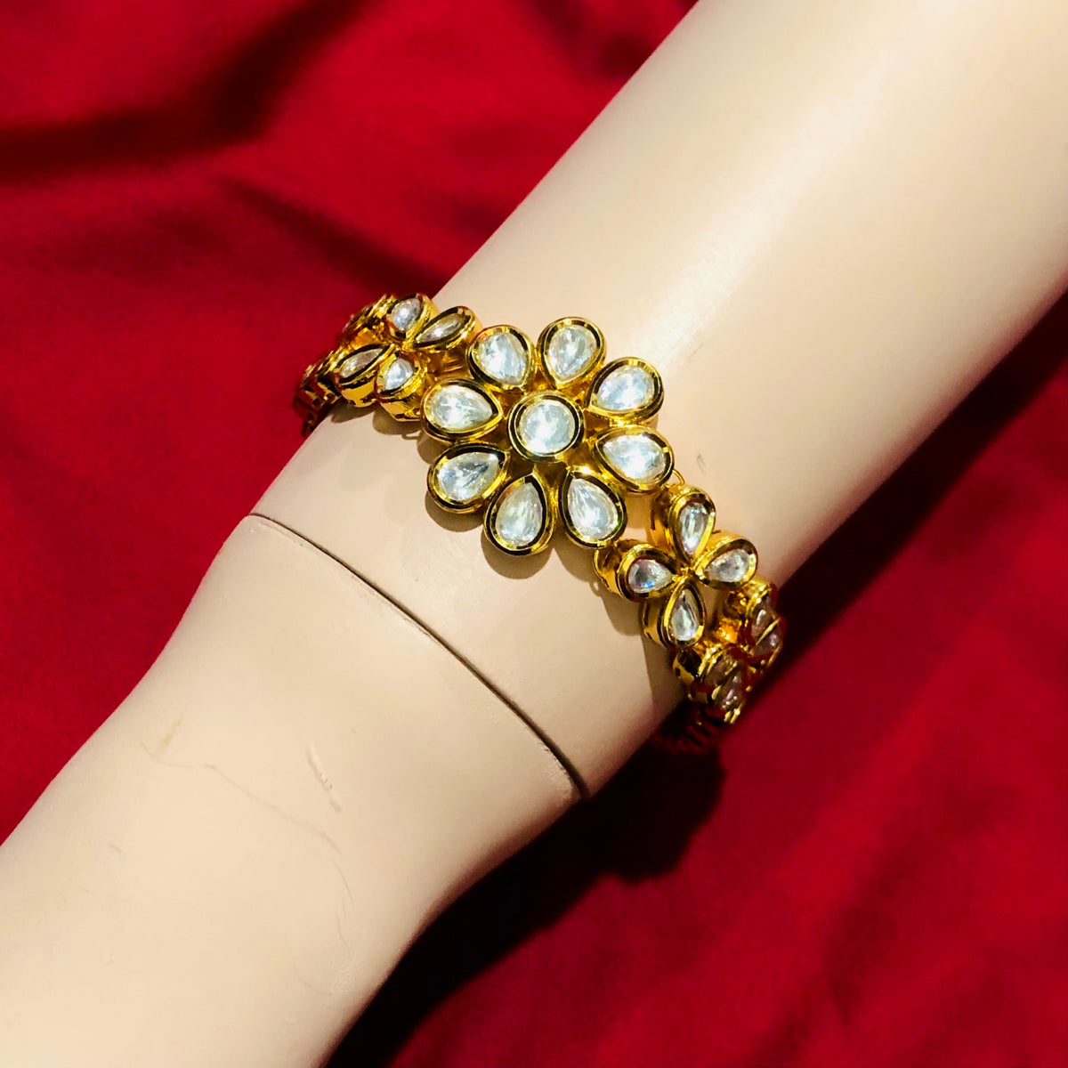 Kundan on sale bracelet design