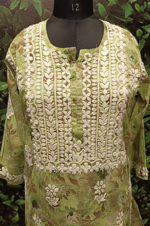 Lucknowi Chikankari kurti