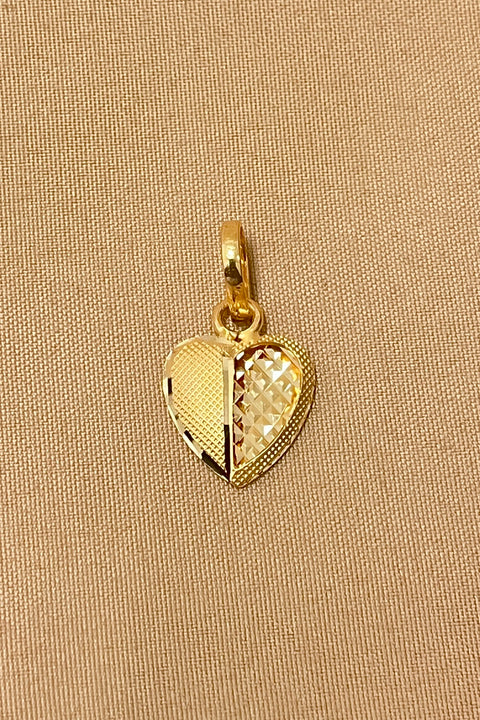 22 KT Gold Designer Heart Pendant (D87)