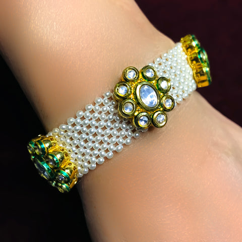 Designer Gold Plated Royal Kundan Openable Bracelet (Design 140)