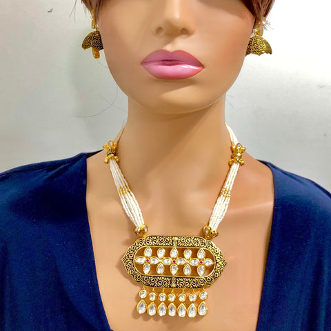 Designer Gold Plated Kundan Set (D969)