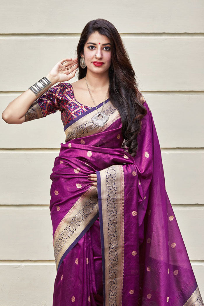 Your Ultimate Guide to the Alluring Magenta Pink Color Silk Saree -  Sanskriti Cuttack